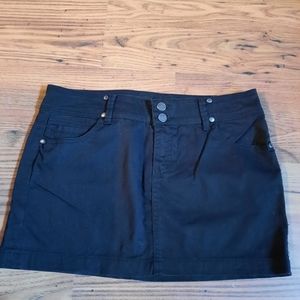 Smart Set Black Mini Skirt (Size 9)